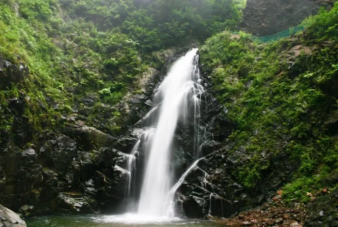 Thác Anmon, Aomori, Tohoku, Nhật Bản