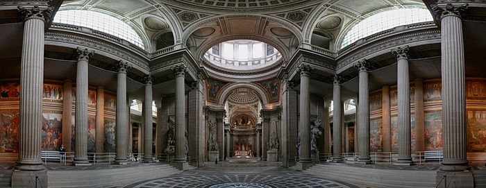 Điện Pantheon, Italia