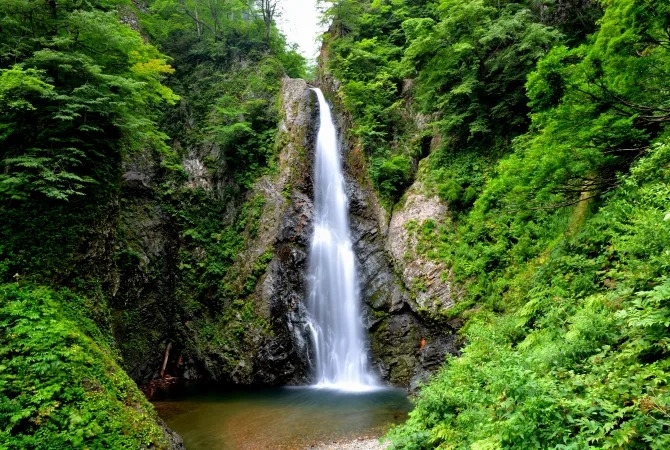 Thác Anmon, Aomori, Tohoku, Nhật Bản