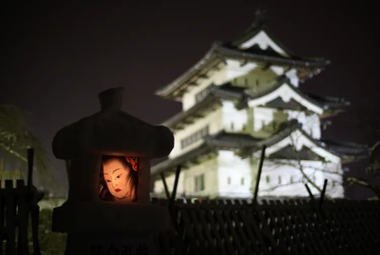 Lễ hội Đèn lồng Tuyết tại Thành Hirosaki, Aomori, Tohoku, Nhật Bản