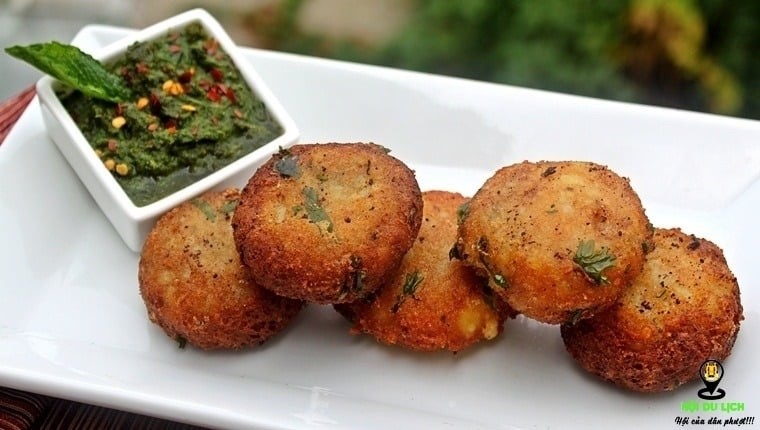 Aloo Tikki- bánh khoai tây chiên kiểu Ấn Độ
