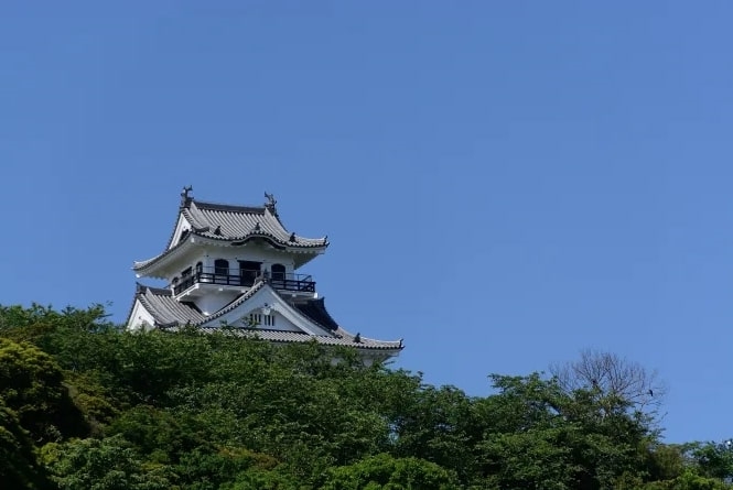 Lâu đài Tateyama