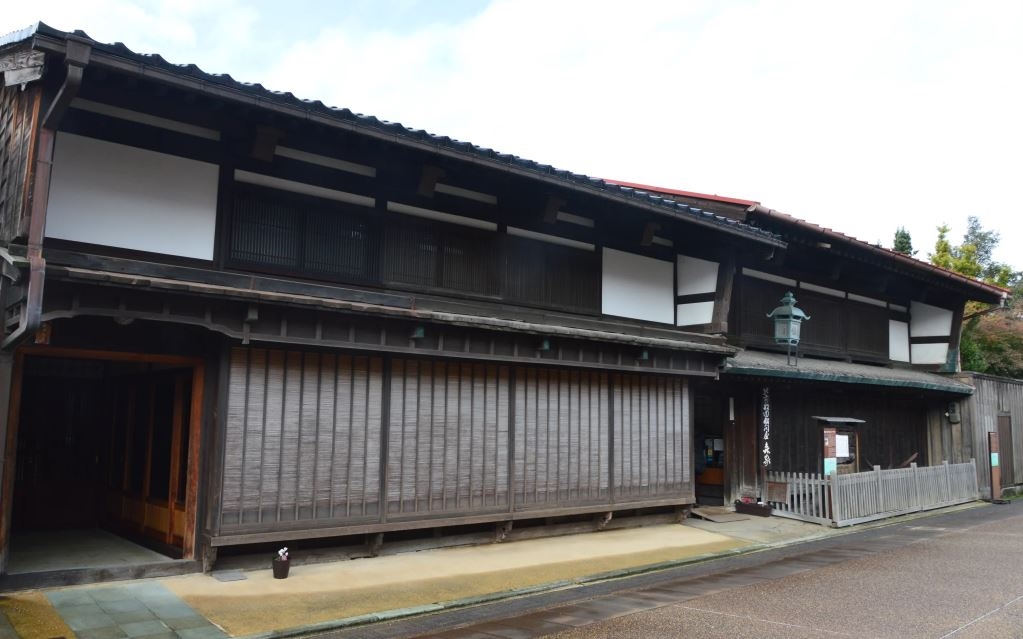 (Bảo tàng) Hãng Vận tải và Dinh thự Mori từ Thế kỷ 19, Toyama, Nhật Bản