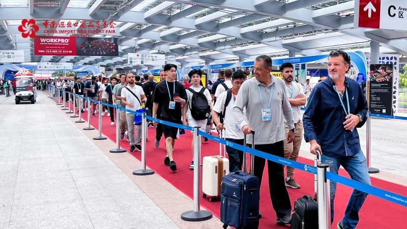 Trang phục khi tham dự Hội Chợ Canton Fair Quảng Châu 2024 