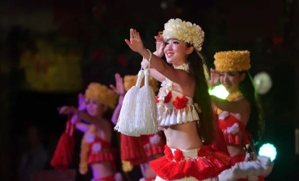 Nhóm Hula Girls nổi tiếng