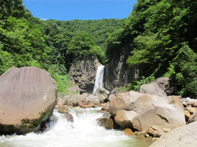 Thác Naena, Niigata, Hokuriku Shinetsu, Nhật Bản