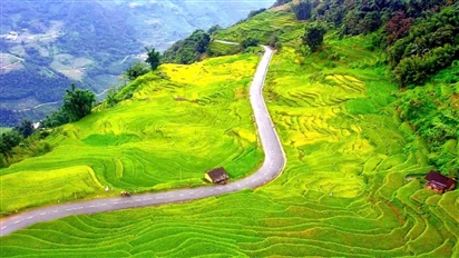 Điểm nổi bật của hành trình biển mây Y Tý Bắc Hà