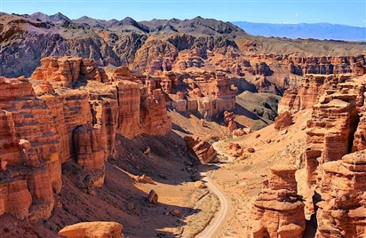 Kyrgyzstan - Thiên Đường Du Mục Nguyên Bản