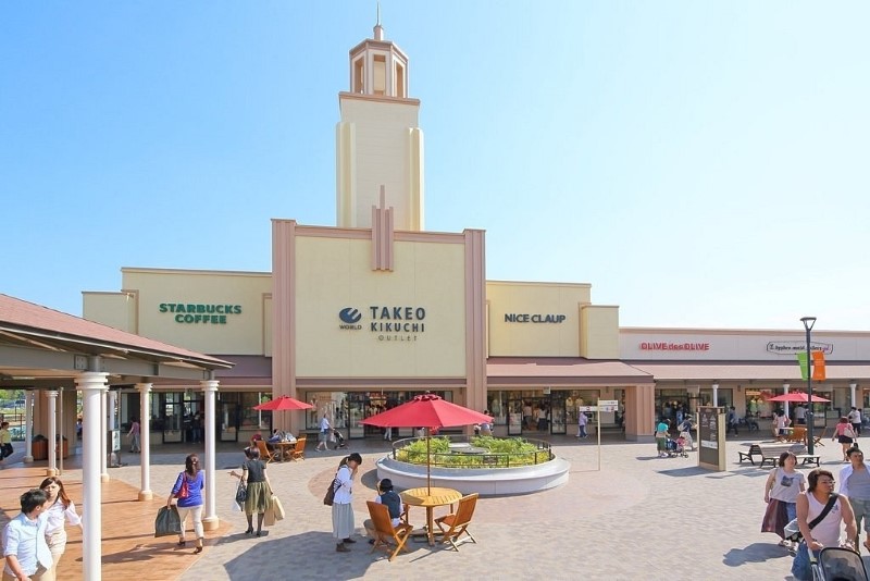 Trung tâm mua sắm Shisui Premium Outlets, Nhật Bản